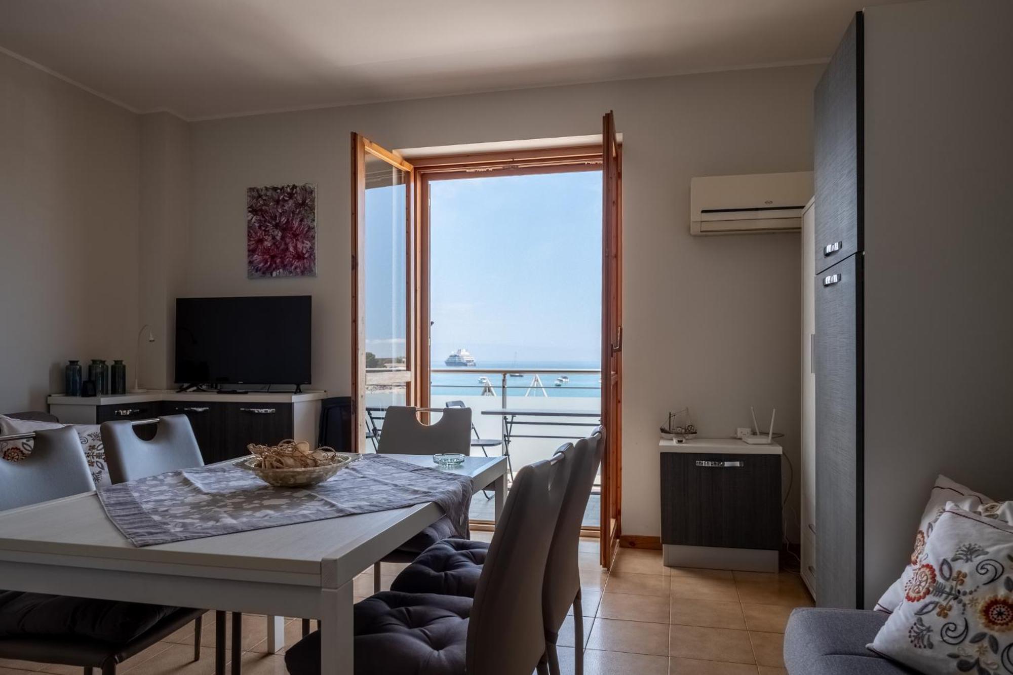 Apple House Apartment จีอาร์ดีนี นักซอส ภายนอก รูปภาพ